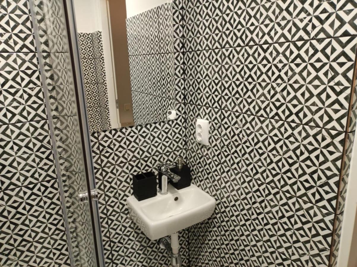 Rabbit Hotel Raiskums Zewnętrze zdjęcie