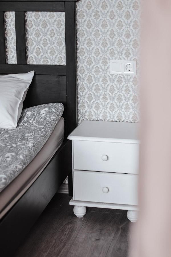 Rabbit Hotel Raiskums Zewnętrze zdjęcie