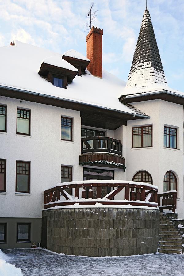 Rabbit Hotel Raiskums Zewnętrze zdjęcie