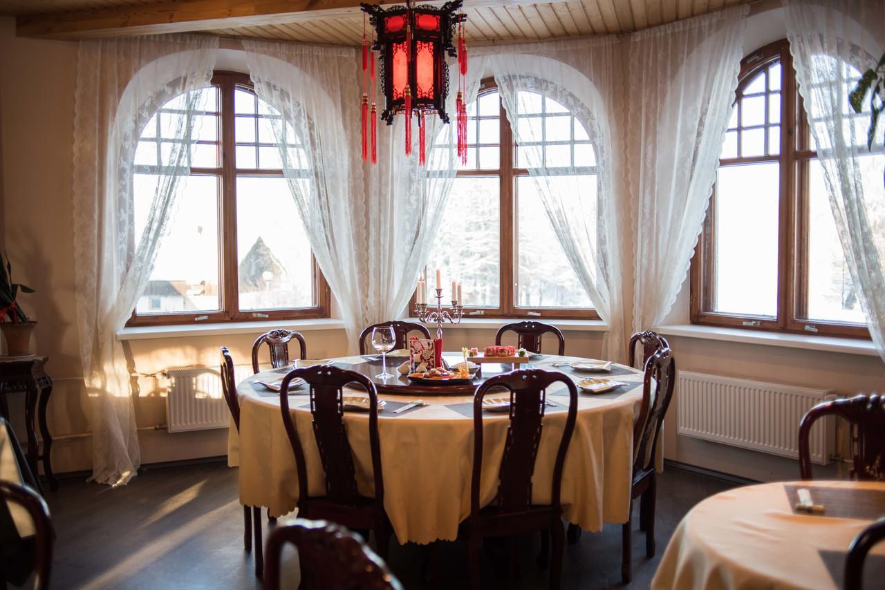 Rabbit Hotel Raiskums Zewnętrze zdjęcie