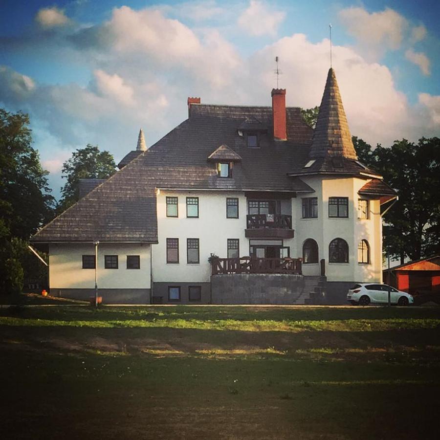 Rabbit Hotel Raiskums Zewnętrze zdjęcie